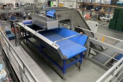 CMSA 300 x 70 with side conveyors and cross conveyor 80 x 41,5cm