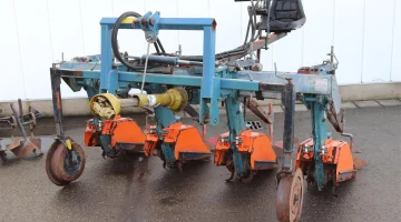 Cultivador Interrow Comeb com 4 elementos