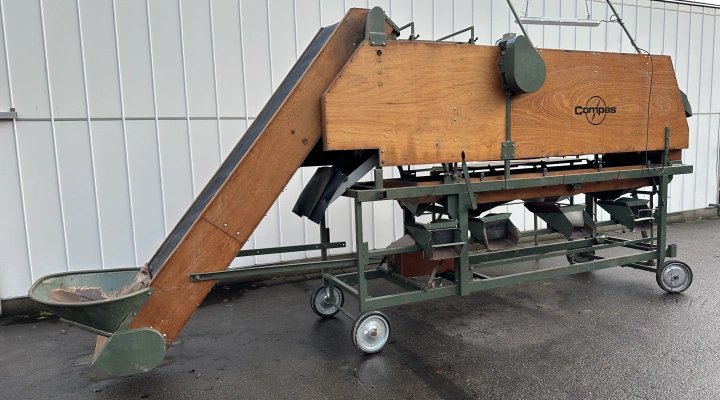 Compas AS80-3 potato sorting machine