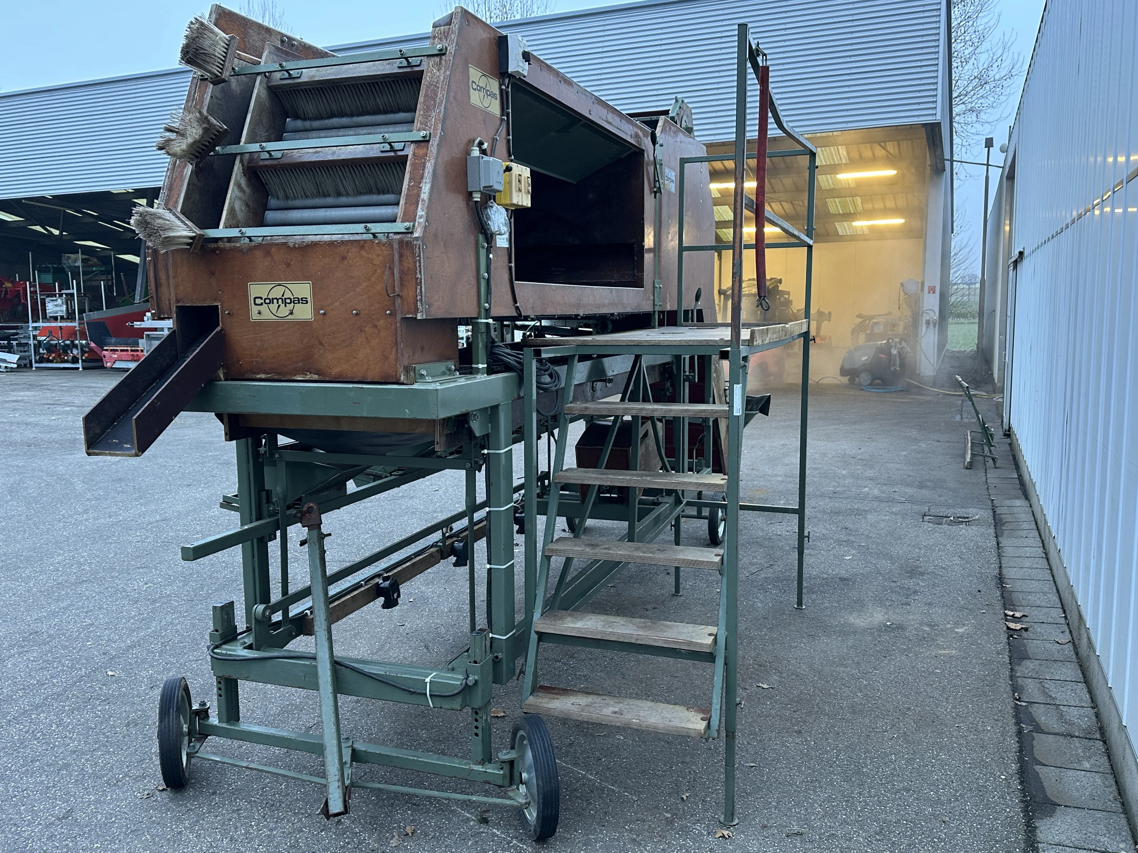 Compas AS80H trieuse de pommes de terre 4+1 tris • Duijndam Machines