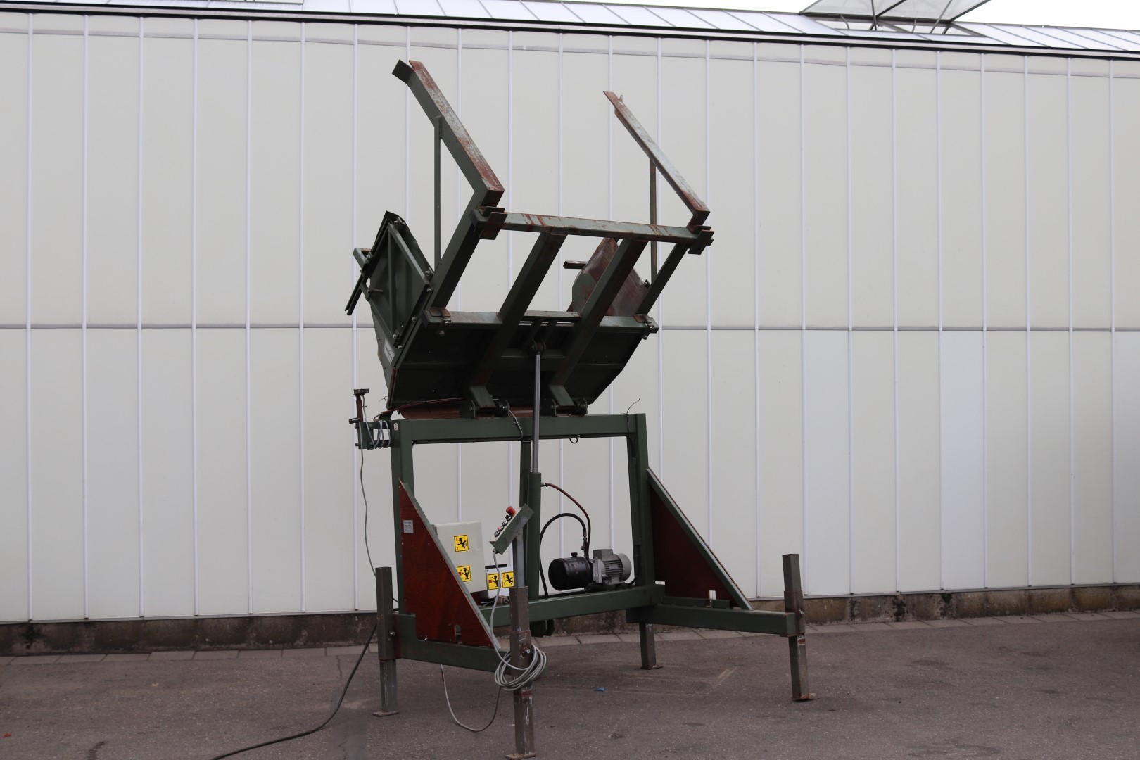 Самосвал Schouten kk150