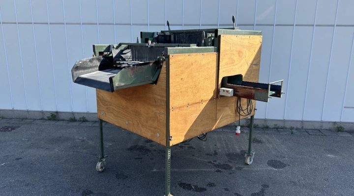 Compas roller grader