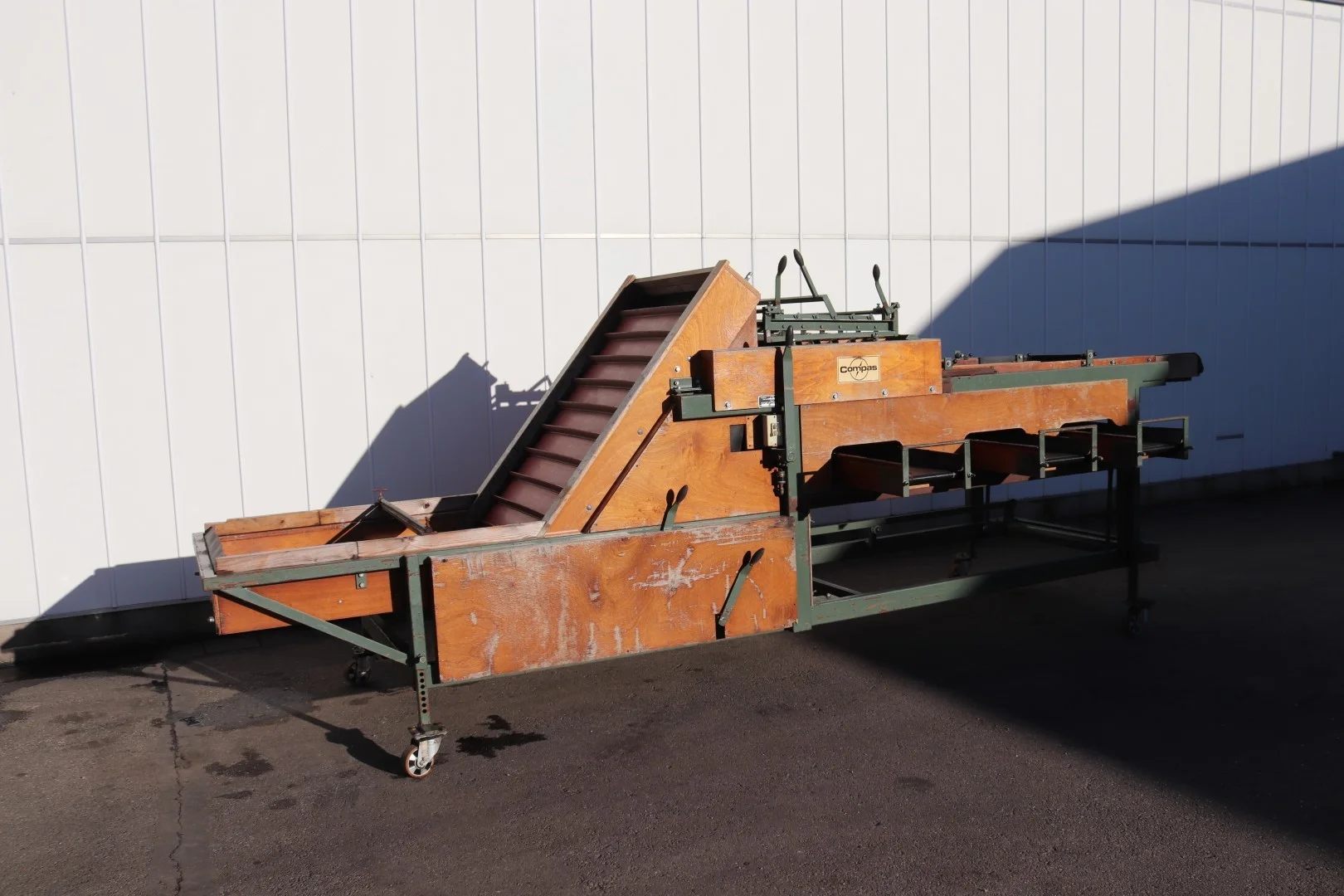 Compas SM100E2VB sorting machine for potatoes bulbs and onions ...