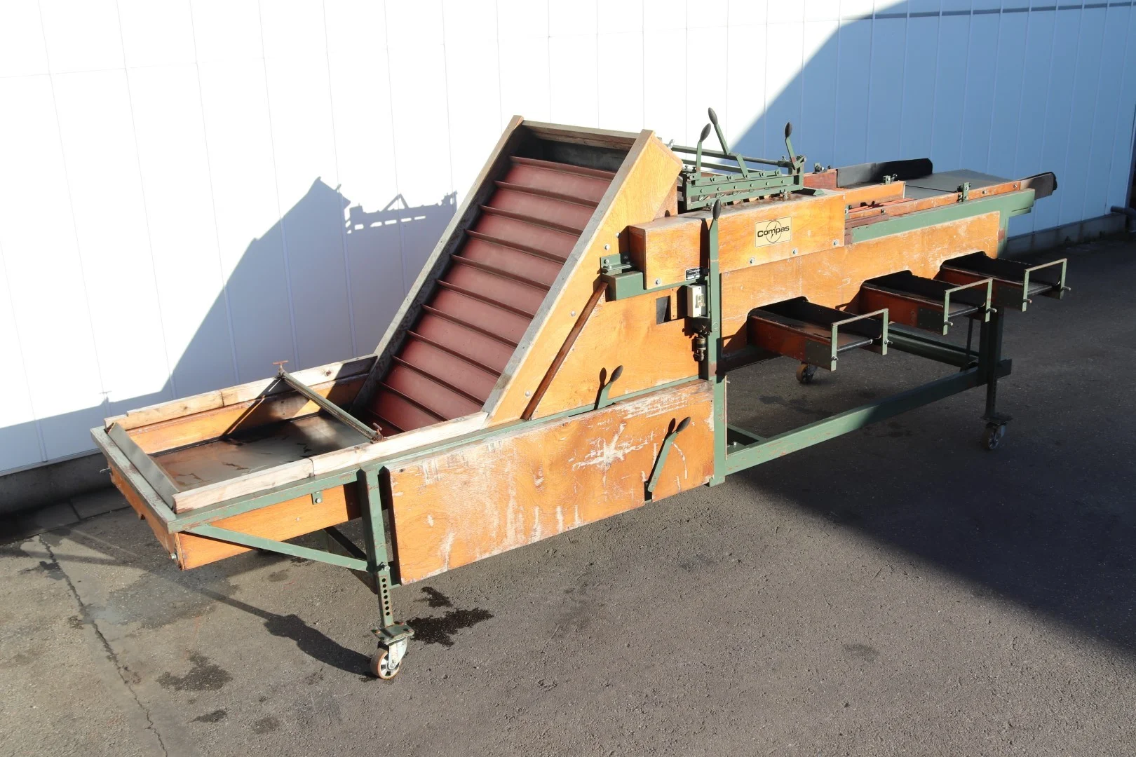 Compas SM100E2VB sorting machine for potatoes bulbs and onions ...