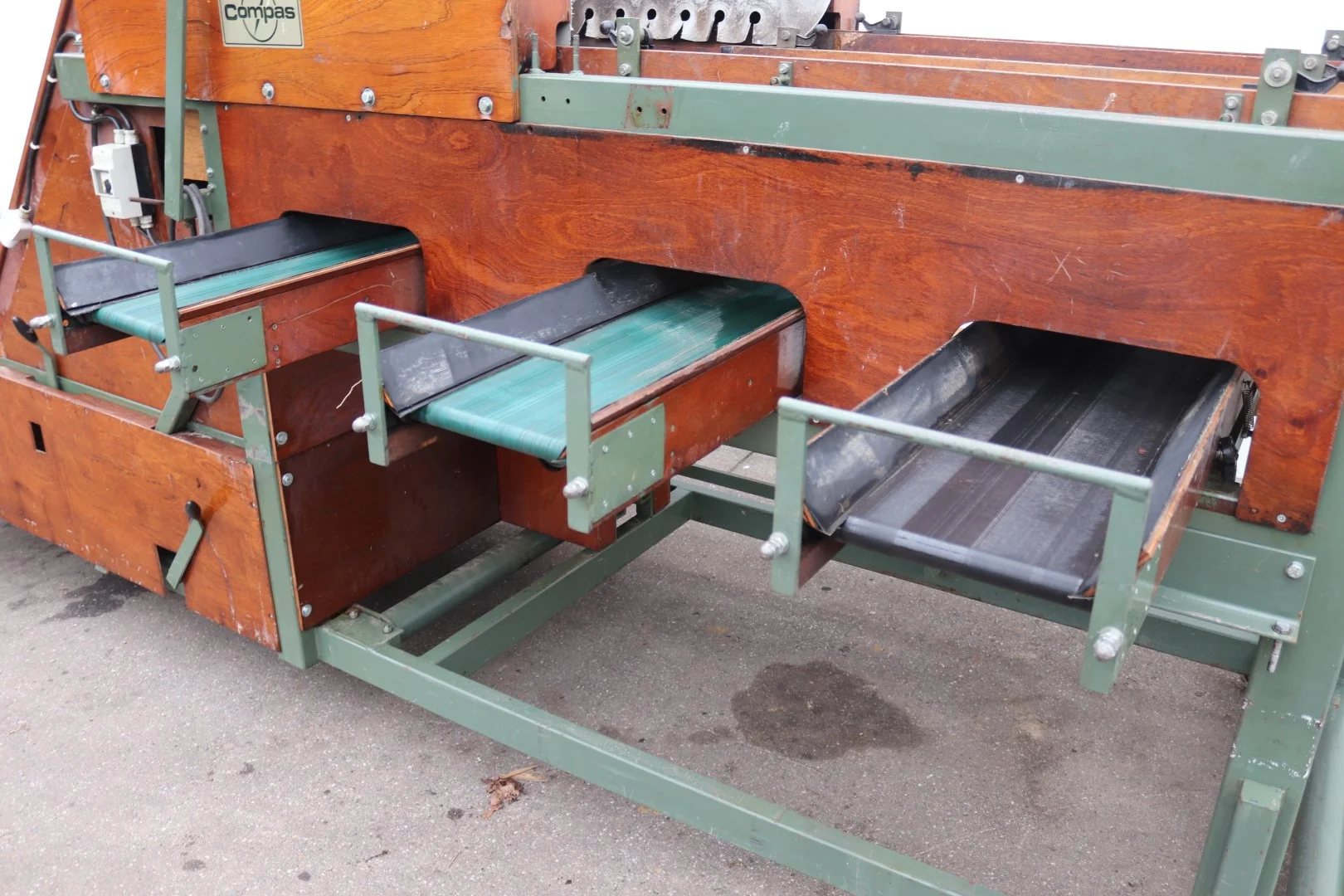 Compas sorting machine for potatoes bulbs and onions with elevator ...