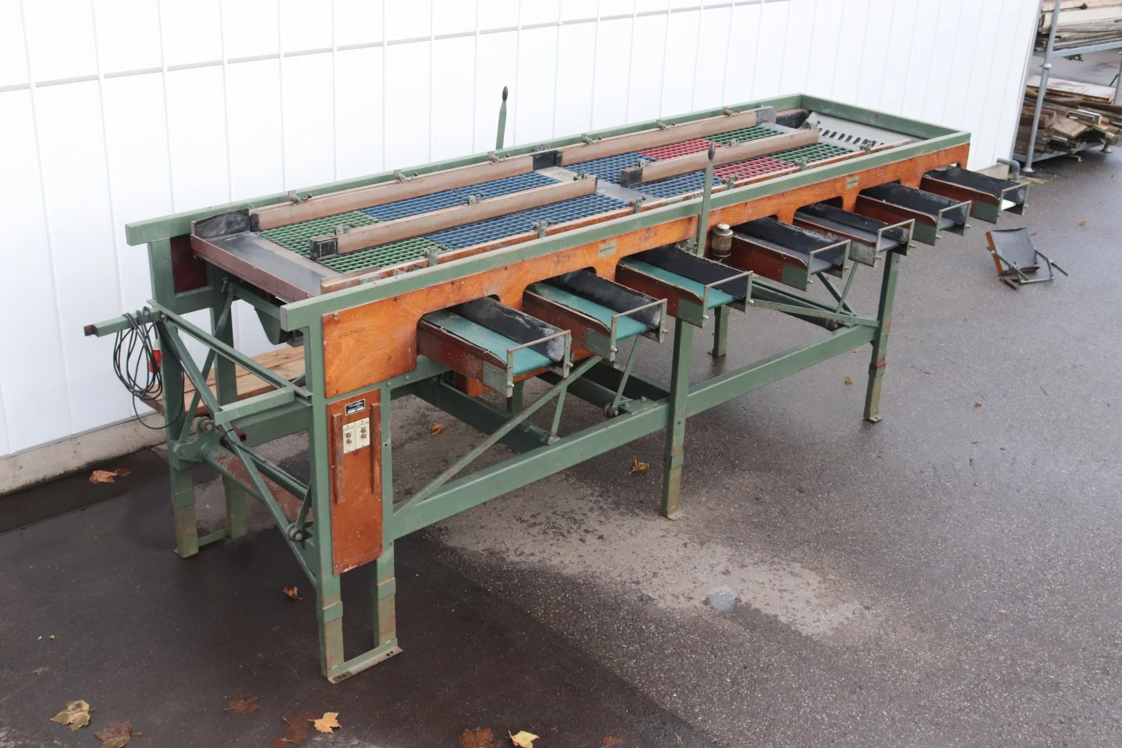 Compas Sorting machine with 6 +1 exits • Duijndam Machines
