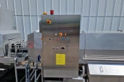 Cretel crate and tray washer with drying tunnel