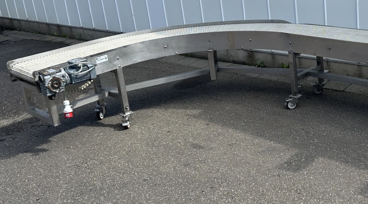 Curved conveyor