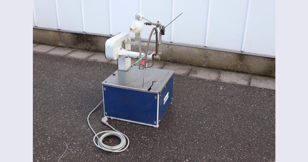 Cyklop Axro Mini binding machine • Duijndam Machines