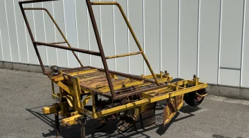 Damcon PL20 Посадочная машина для деревьев с лопатой