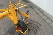 Damcon shrub and tree lifter