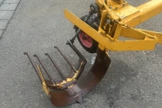 Damcon shrub and tree lifter
