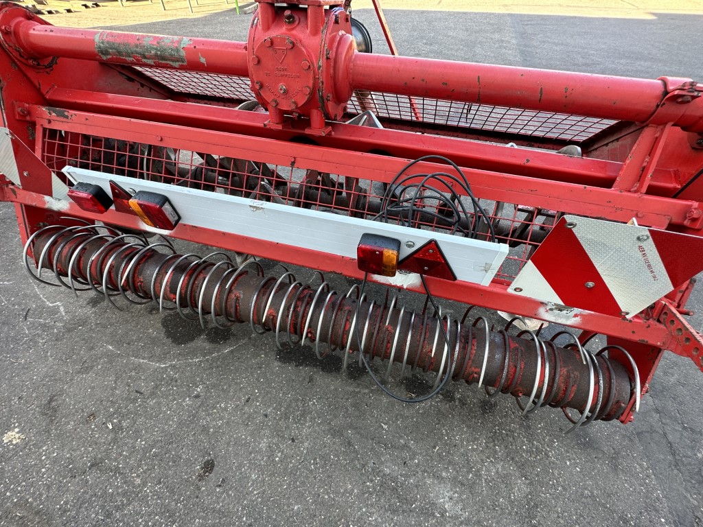 ���������� ������ De Clippeleir � �������� ������� 210 ��