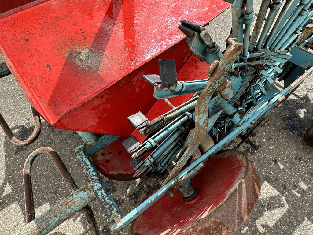 �������� ������ Deman 2 ���� � 24 ���������