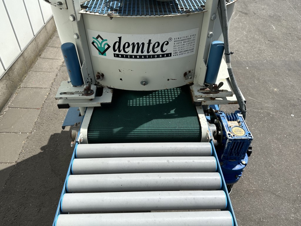 Demtec Demaitere EC93 filling machine for trays