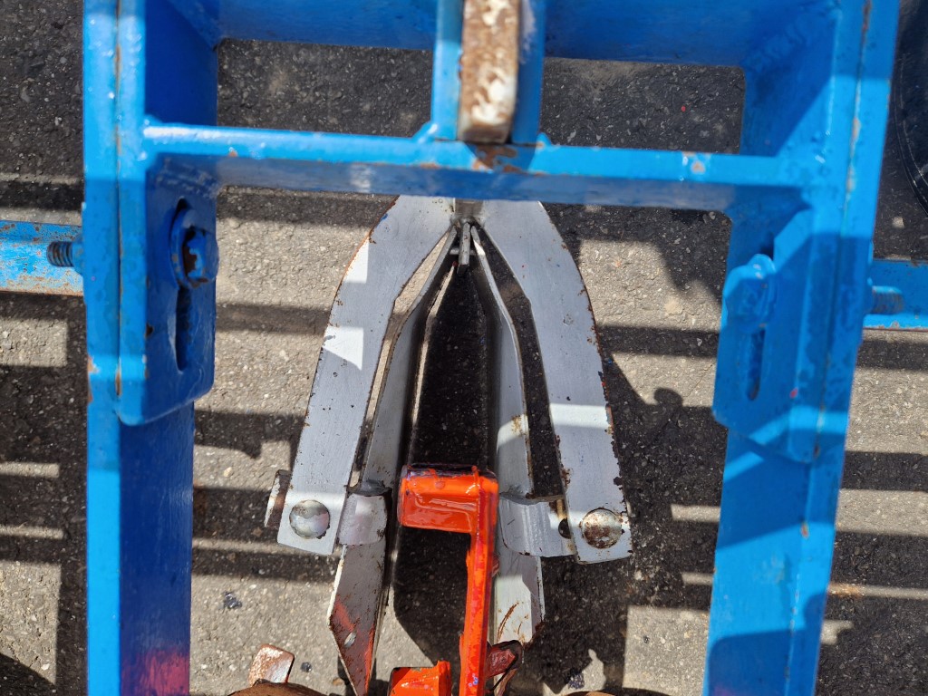 Desmyter ���������� ������ � 2 ������