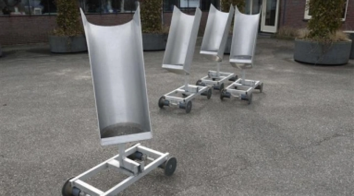 Devette aluminium pipe rail trolleys for roses and cutflowers image 1