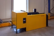 Devette destacking machine for Danish trolleys, in- and output on other side