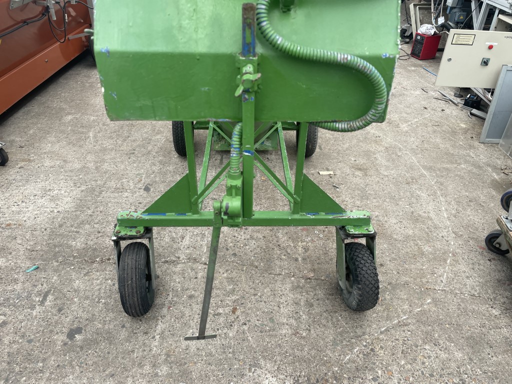 Dewa soil mixer with moistener • Duijndam Machines