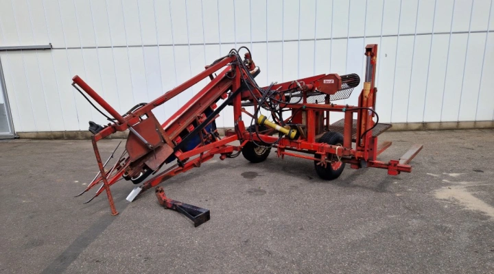 Dewulf top belt lifter for leek