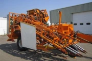 Dewulf towed harvester image 1