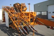 Dewulf towed harvester image 2