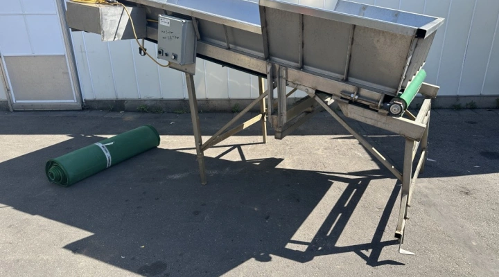 Dosing hopper 310 x 125 cm