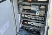 Dry bin filler box filler