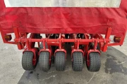 Elco bedplanting machine 4 rows with discs