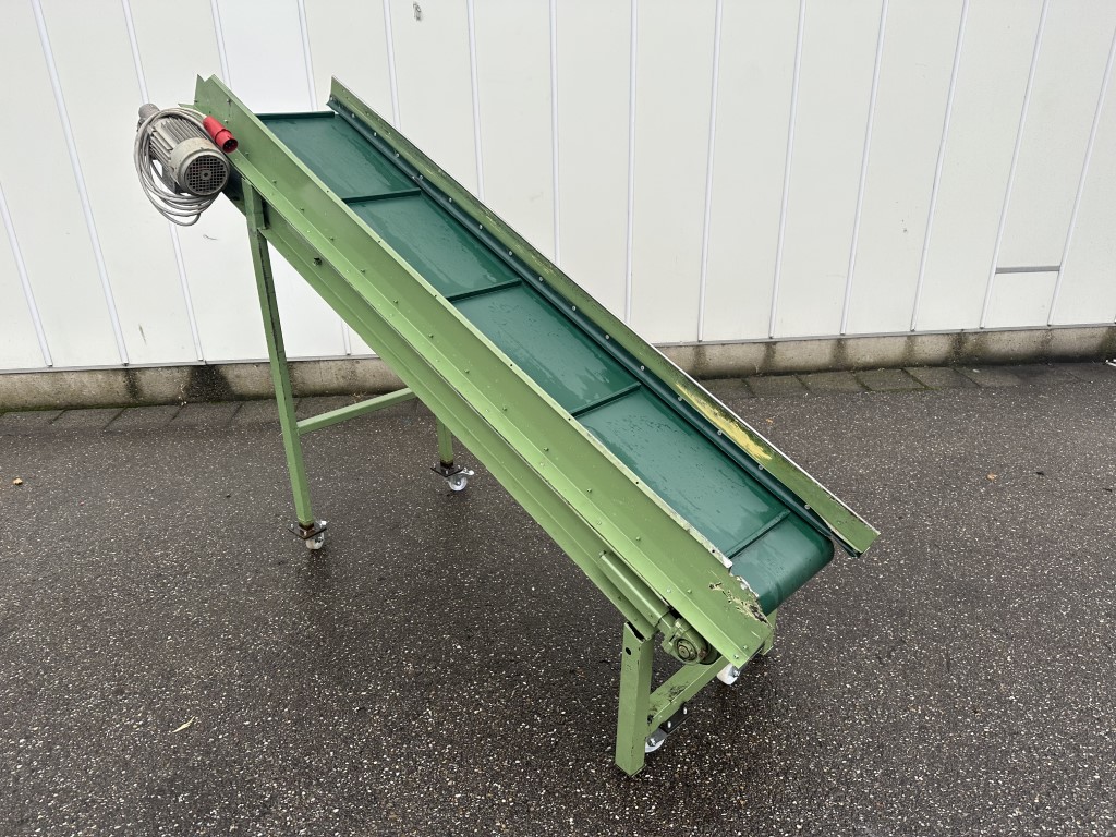 Лифт 225 х 50 см.