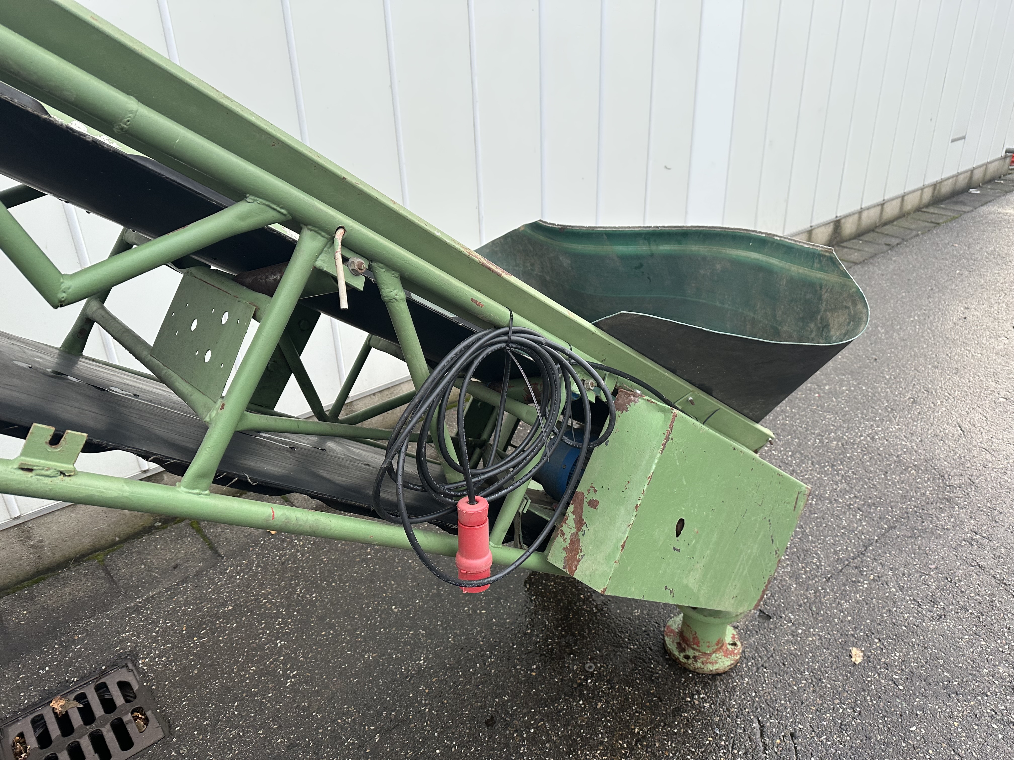 ���� 560 � 50 ��.