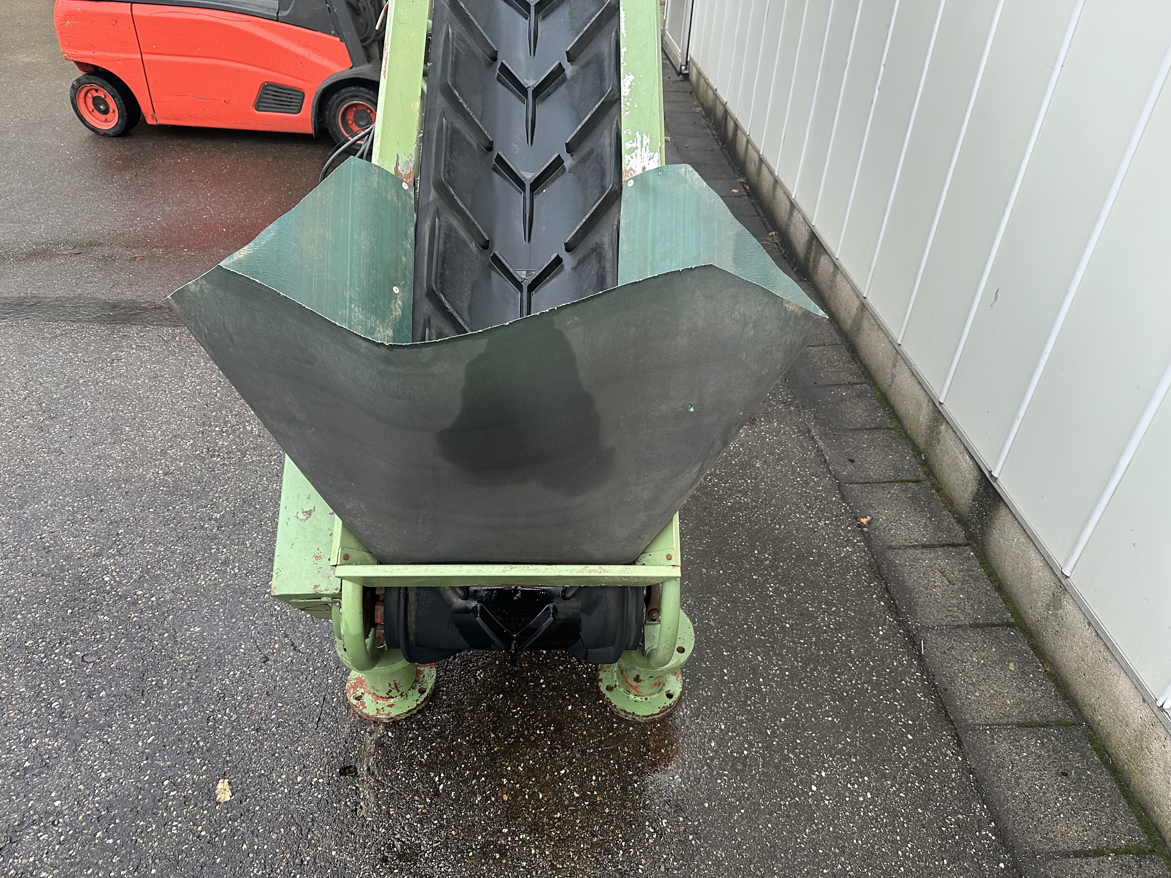 ���� 560 � 50 ��.