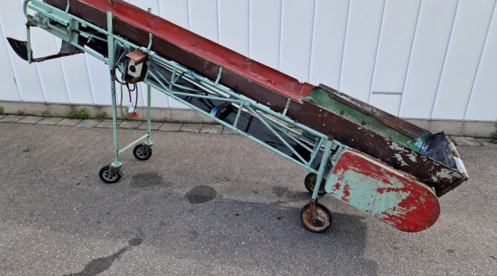 Elevator incline conveyor 320 x 40 cm