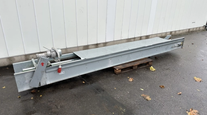 Elevator incline conveyor 470 x 40 cm