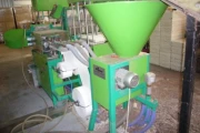 Ellegaard paperpot machine/line image 4