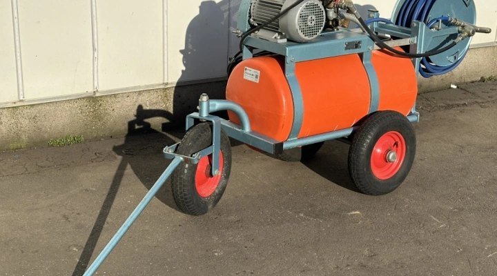 Empas 30-40-100E spraying wagon 100 liter with reel