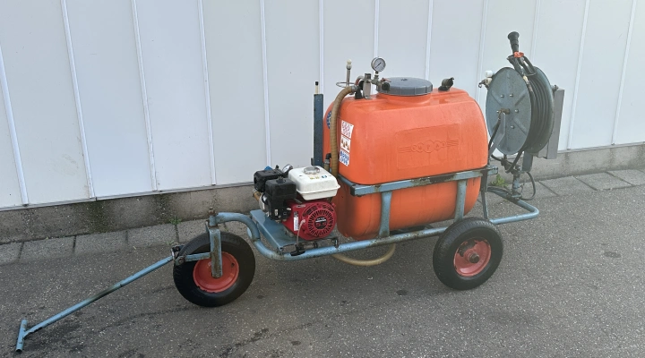 Empas 30-40-200B spraying wagon 200 liter with petrol engine