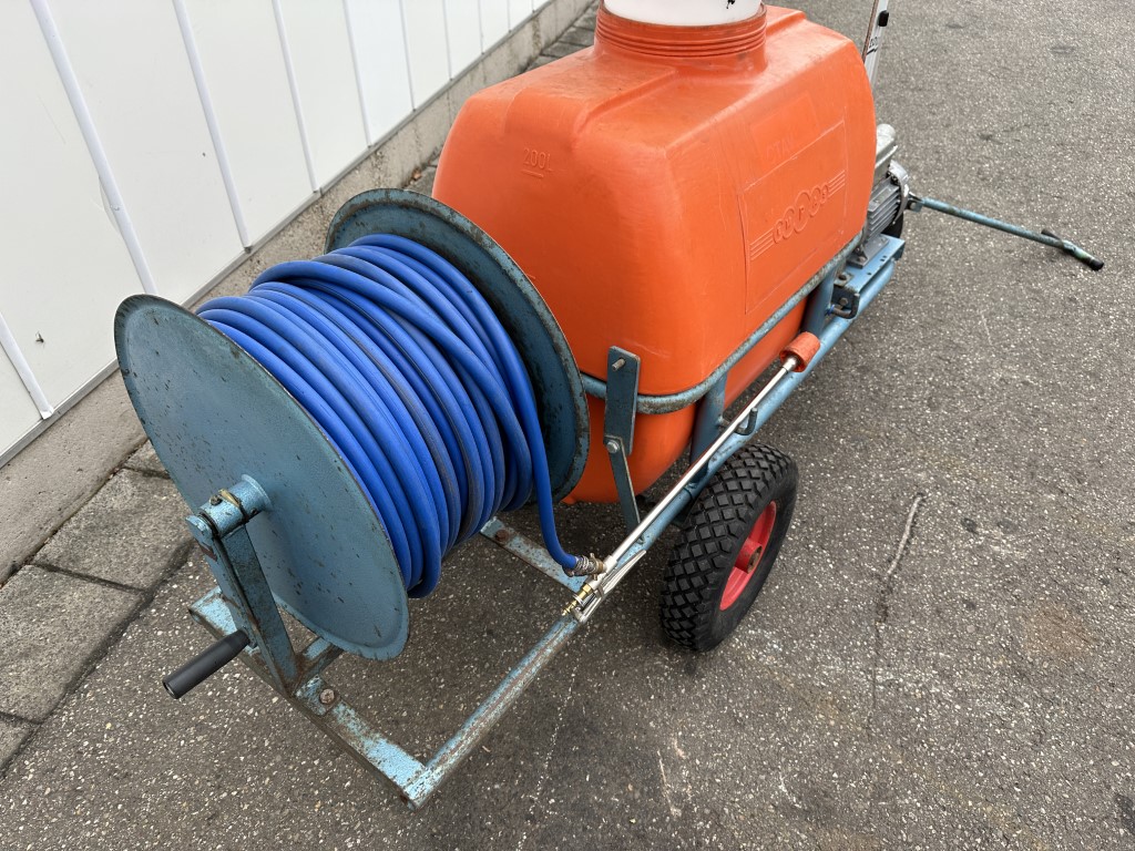 Empas 200 liter ���������������� ������� 380 �����