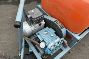 Empas 37-55-2x200E spraying wagon with sprung hosereel