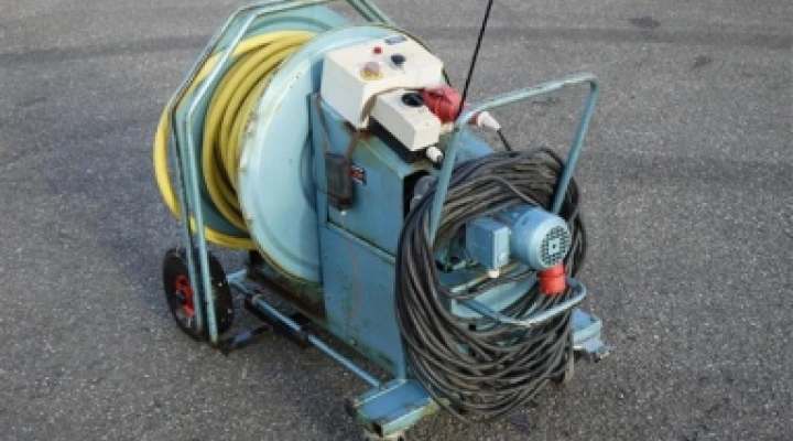 Empas electric hose reel with remote control image 1