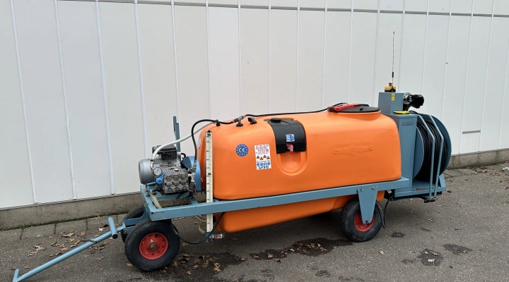 Empas Georgia 37-55-1000e spraying wagon with electric reel