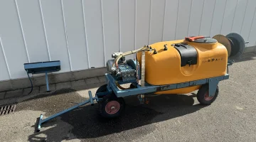 Empas Georgia 37-55-600E spraying wagon 600 liter