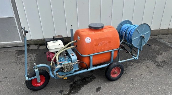 Empas spraying wagon 200 liter with petrol engine