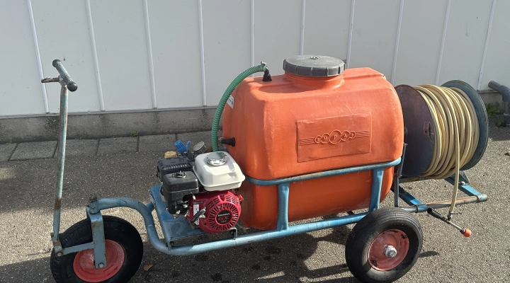 Empas spraying wagon 200 liter with petrol engine