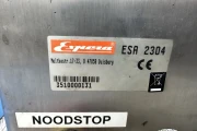 Espera ES7011 check weigher with under and upper labelling unit