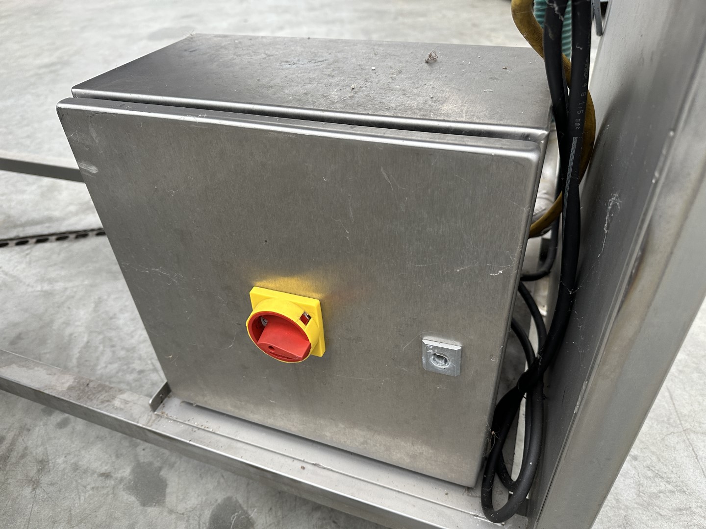 Feltracon ����������� �������� �������� �� ����������� ����� ��� ����� ������ � ������� 310 x 50 ��