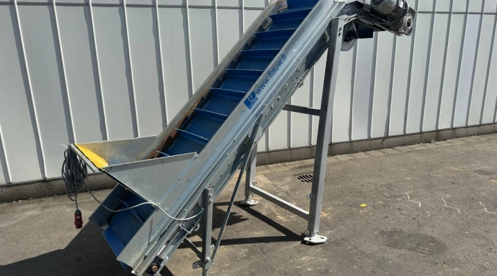 Flauw elevator incline conveyor 265 x 77 cm