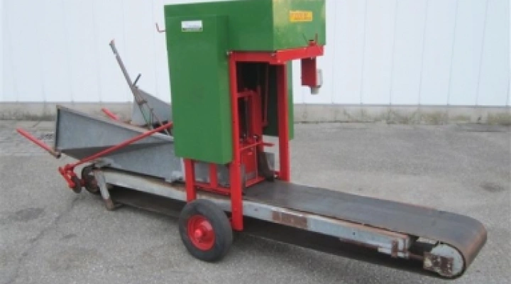 Flier soilblockingmachine image 1