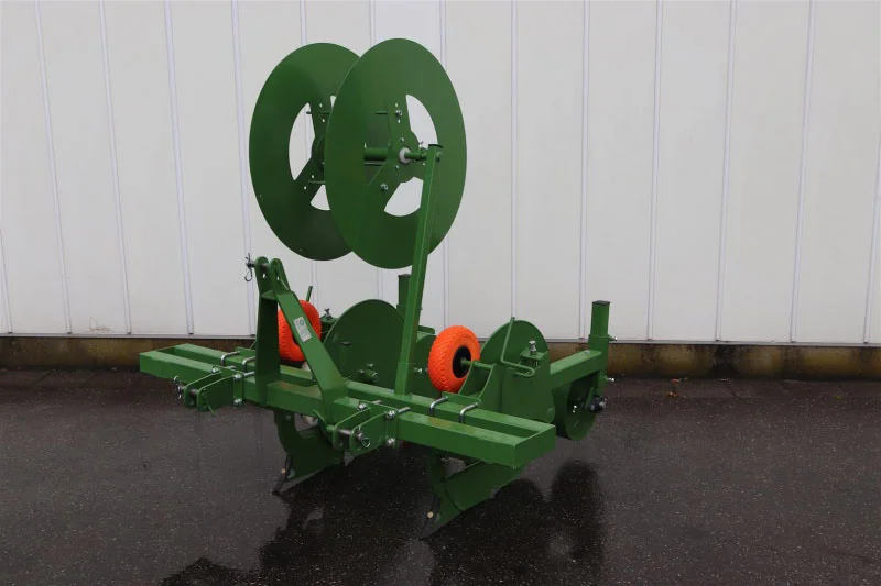 Drip hose laying attachment • Duijndam Machines