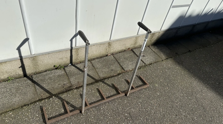 Fork for pot handling for 6 x 16 cm pot